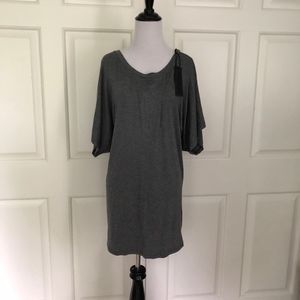 HEATHER GRAY SHORT SLEEVE RAGLAN V-NECK TUNIC TOP